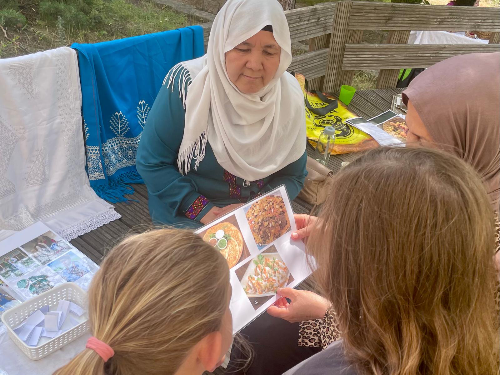 Lebendige Bibliothek an der Freien Werkschule Lebendige Bibliothek an der Freien Werkschule